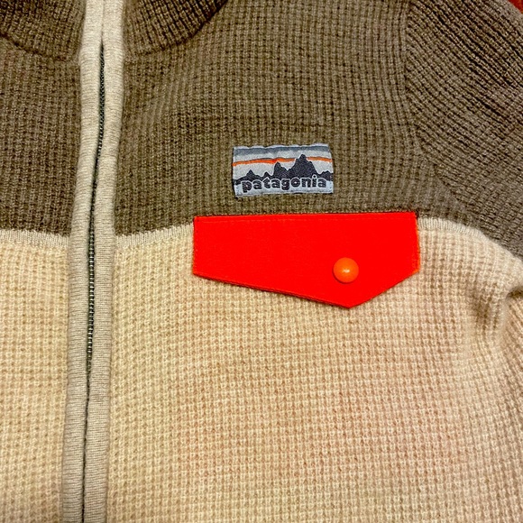 Patagonia Sweaters - Rare Patagonia Women’s Cashmere Zip up Sweater